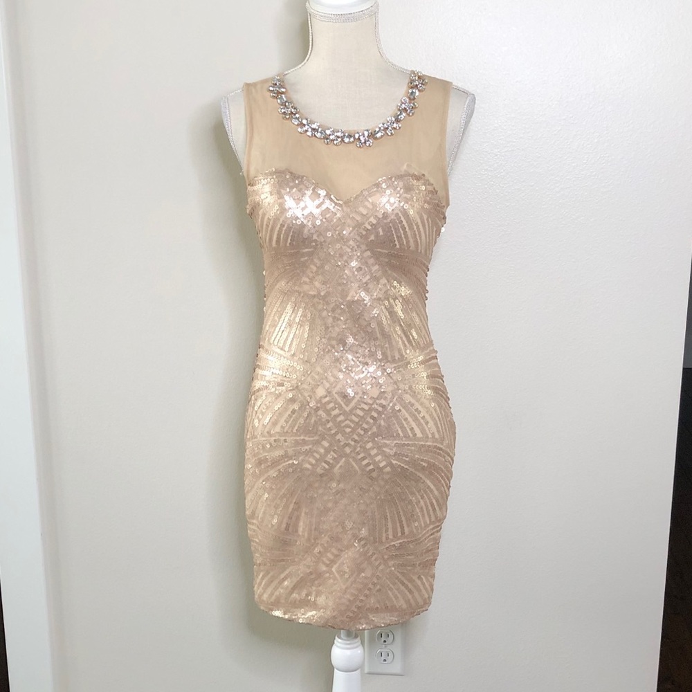 EUC As U Wish Champagne Sheath w/Rhinestone/sequin